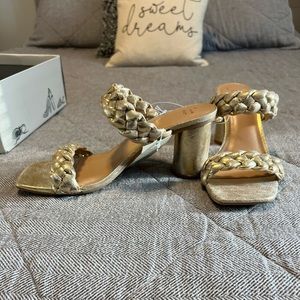 NWT A New Day Women’s Basil Wide Width Heels - Gold 9.5W